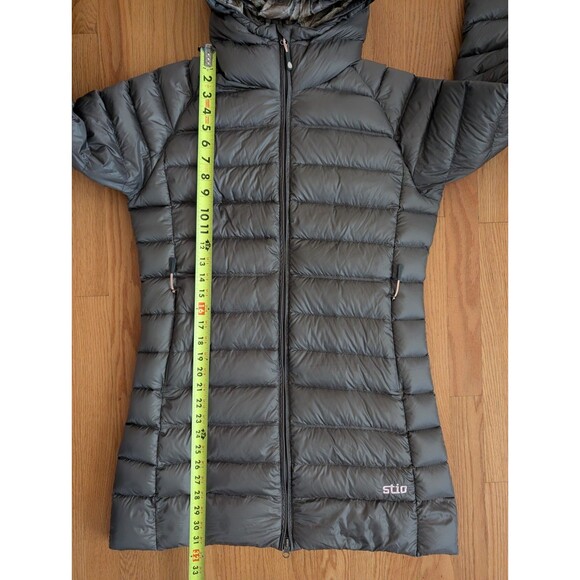 Stio Women’s Jacket Hometown Down Parka Medium Grey Long Hooded Puffer - Picture 11 of 11